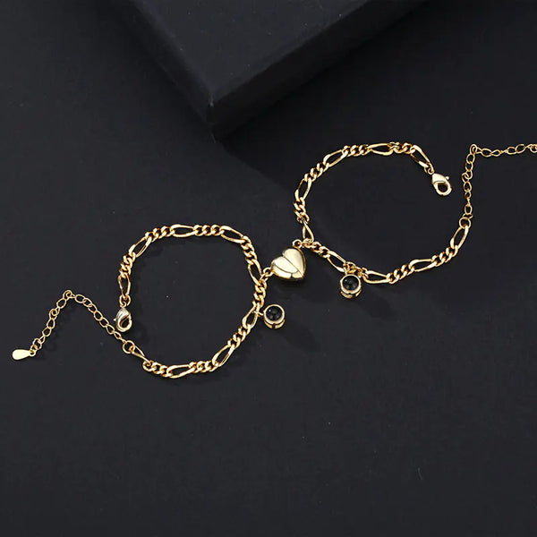 Couple Bracelet with Simple Projection in 100 Languages